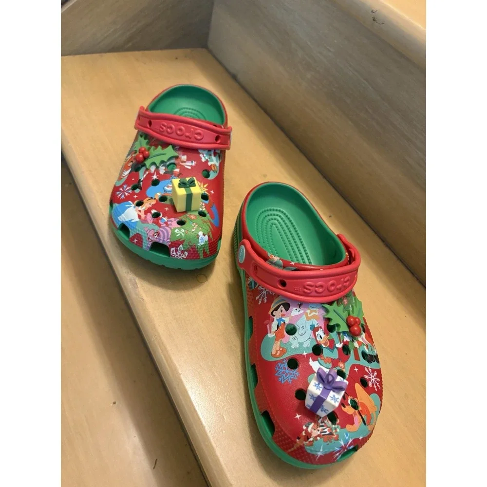 Disney Parks Mickey Mouse & Friends Holiday Christmas Crocs M5 W7 Winter 2023